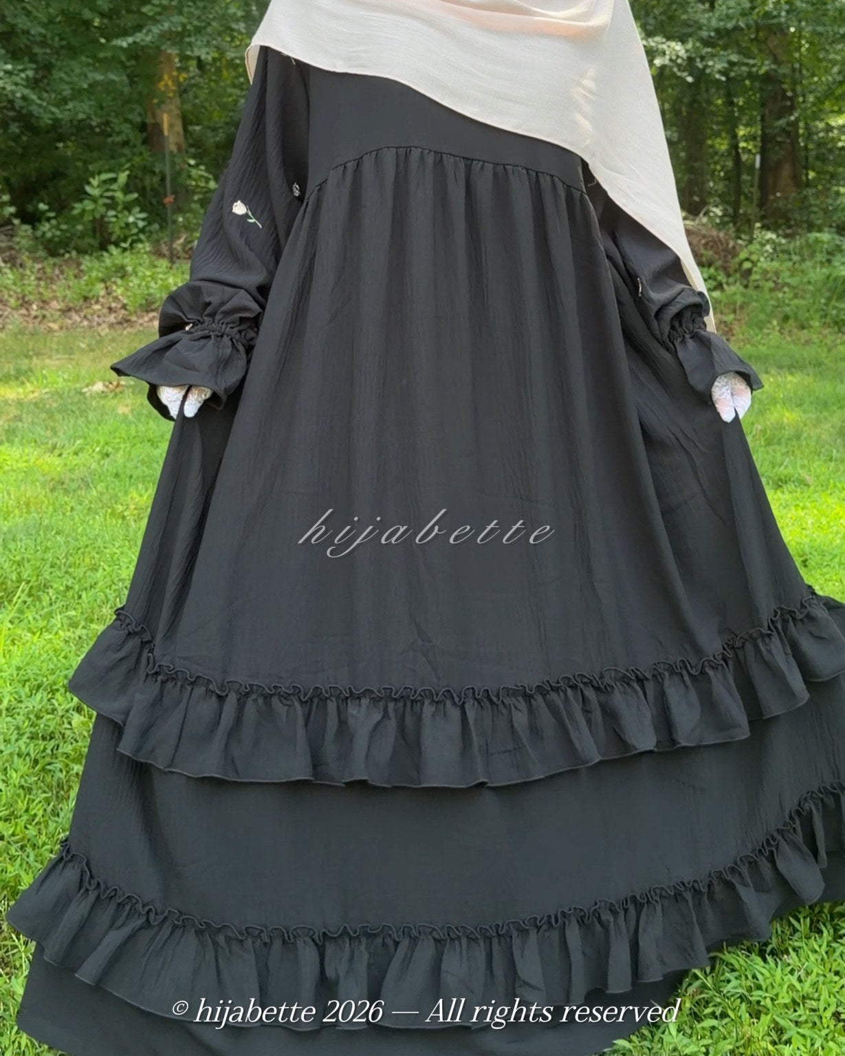 ♡ Noir Rose | Rose Garden Abaya